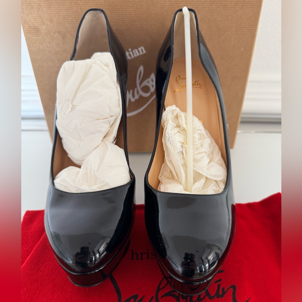 Christian Louboutin Bianca 140 patent leather shoes